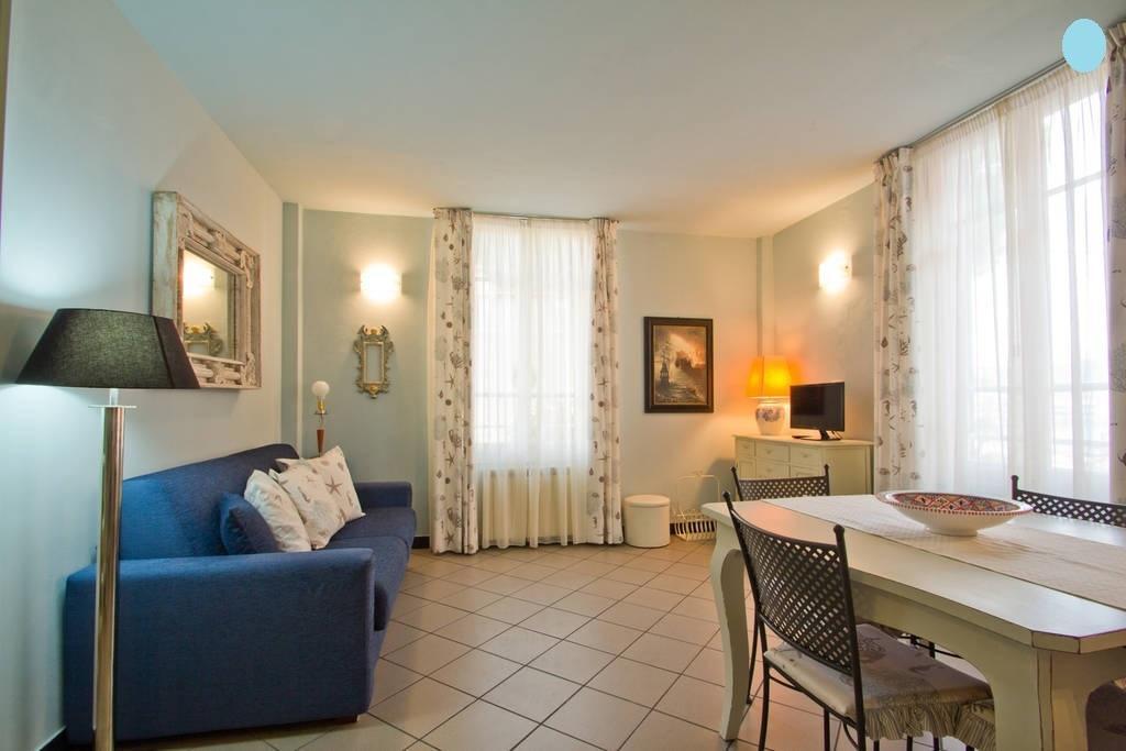 Case Vacanze Borgo Marina Imperia Room photo