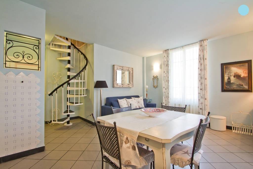 Case Vacanze Borgo Marina Imperia Room photo